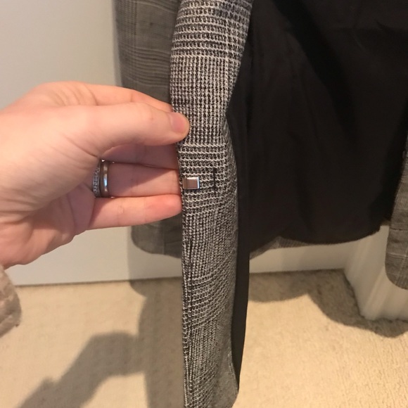 Plaid tailored H & M blazer. Size 2. - Picture 2 of 6